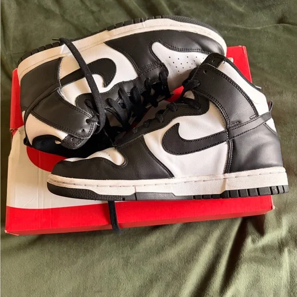 Nike Dunk High White and University Red - Picture 6 of 6